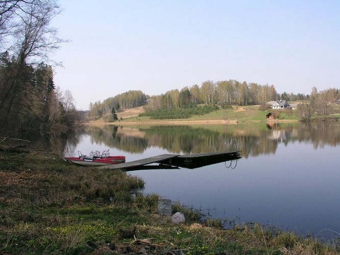 Maakond: Võrumaa Veekogu nimi: Ratasjärv Pildistamise aeg: 4. mai 2006 Pildistaja: H. Timm Pildistamise koht: teadmata Asimuut: