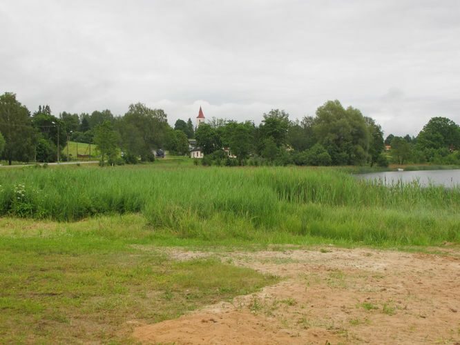 Maakond: Võrumaa Veekogu nimi: Rõuge Suurjärv Pildistamise aeg: 2. juuli 2012 Pildistaja: H. Timm Pildistamise koht: teadmata Asimuut: