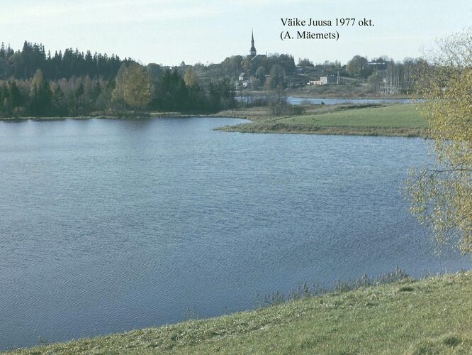 Maakond: Valgamaa Veekogu nimi: Väike Juusa järv Pildistamise aeg: oktoober 1977 Pildistaja: A. Mäemets Pildistamise koht: teadmata Asimuut: