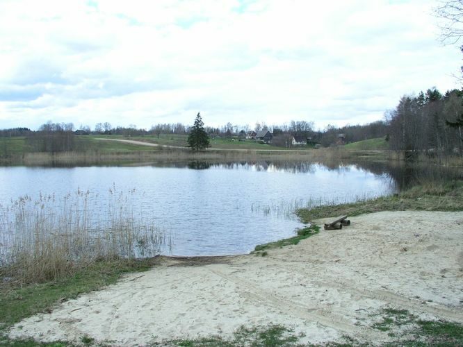 Maakond: Võrumaa Veekogu nimi: Vaskna järv Pildistamise aeg: 13. juuli 2005 Pildistaja: H. Timm Pildistamise koht: teadmata Asimuut: