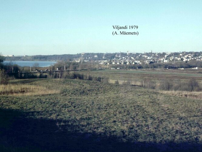 Maakond: Viljandimaa Veekogu nimi: Viljandi järv Pildistamise aeg: 1979 Pildistaja: A. Mäemets Pildistamise koht: NE otsast Asimuut: