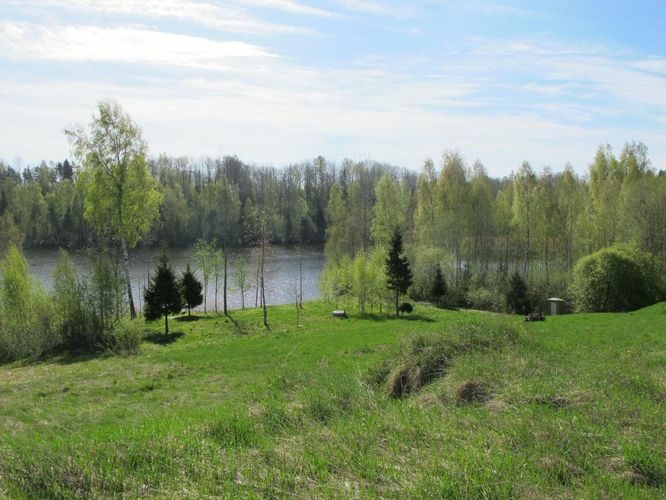 Maakond: Valgamaa Veekogu nimi: Voki järv Pildistamise aeg: 10. mai 2012 Pildistaja: H. Timm Pildistamise koht: teadmata Asimuut: