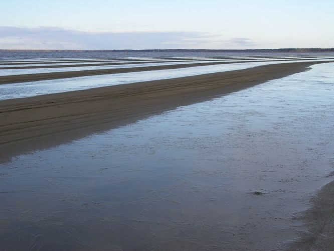 Maakond: Viljandimaa Veekogu nimi: Võrtsjärv Pildistamise aeg: 29. oktoober 2006 Pildistaja: H. Timm Pildistamise koht: Rannu-Jõesuu Asimuut: