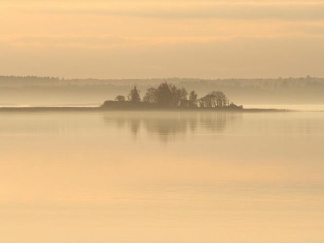 Maakond: Viljandimaa Veekogu nimi: Võrtsjärv Pildistamise aeg: 25. oktoober 2011 Pildistaja: H. Timm Pildistamise koht: Tondisaar Asimuut: